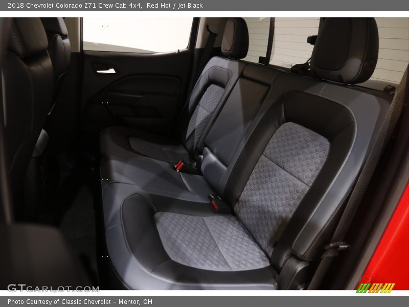 Red Hot / Jet Black 2018 Chevrolet Colorado Z71 Crew Cab 4x4