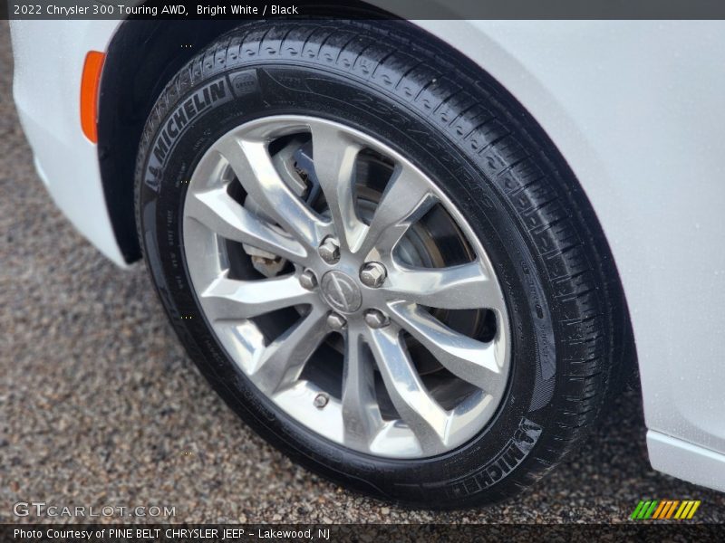  2022 300 Touring AWD Wheel