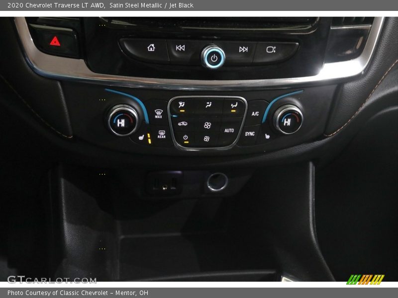 Satin Steel Metallic / Jet Black 2020 Chevrolet Traverse LT AWD