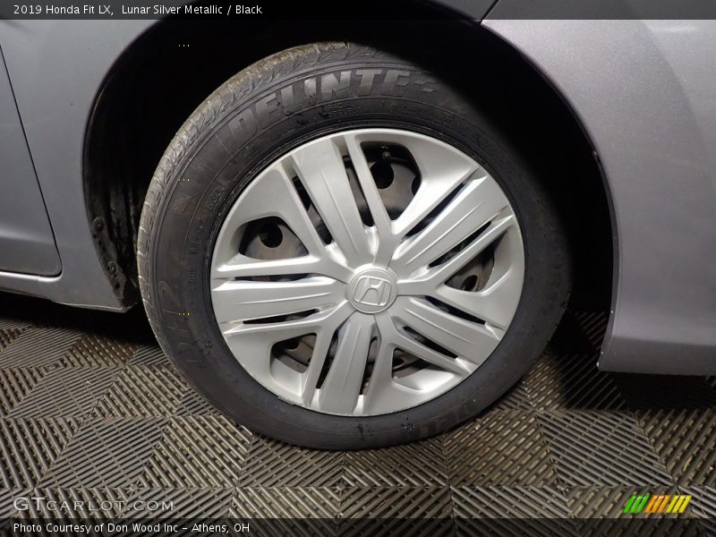 Lunar Silver Metallic / Black 2019 Honda Fit LX