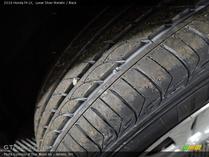 Lunar Silver Metallic / Black 2019 Honda Fit LX