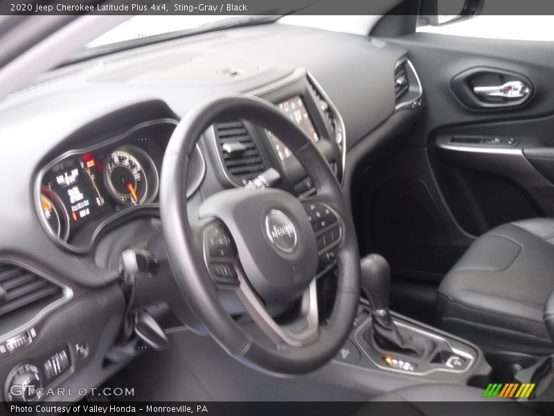 Sting-Gray / Black 2020 Jeep Cherokee Latitude Plus 4x4