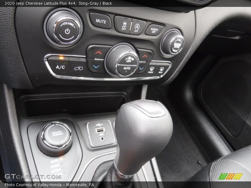 Sting-Gray / Black 2020 Jeep Cherokee Latitude Plus 4x4