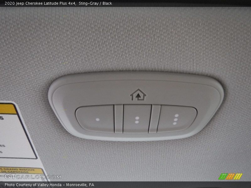 Sting-Gray / Black 2020 Jeep Cherokee Latitude Plus 4x4