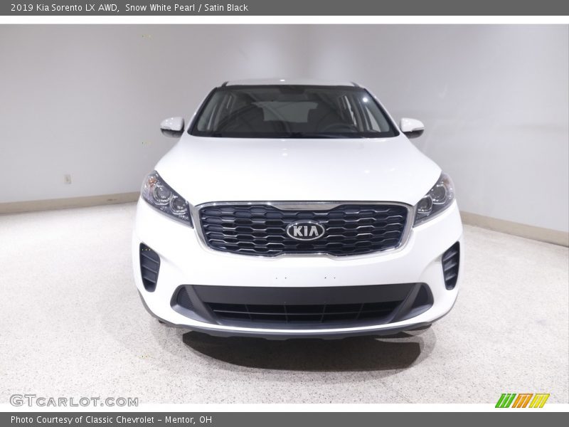 Snow White Pearl / Satin Black 2019 Kia Sorento LX AWD