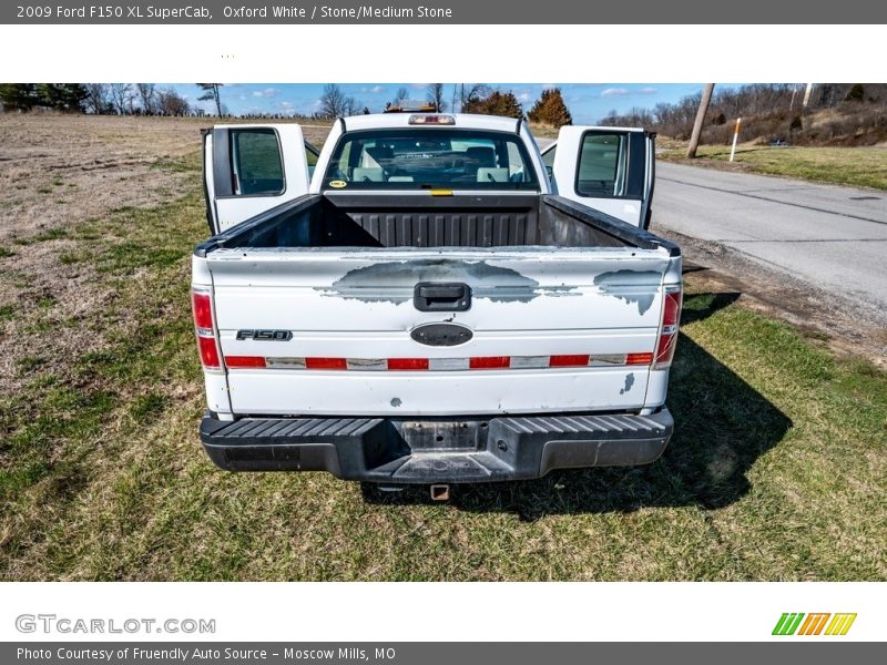 Oxford White / Stone/Medium Stone 2009 Ford F150 XL SuperCab