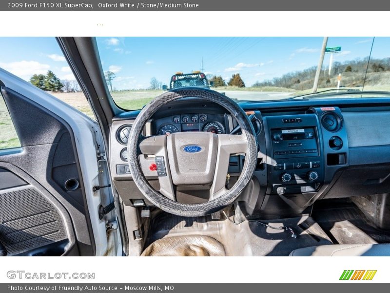 Oxford White / Stone/Medium Stone 2009 Ford F150 XL SuperCab