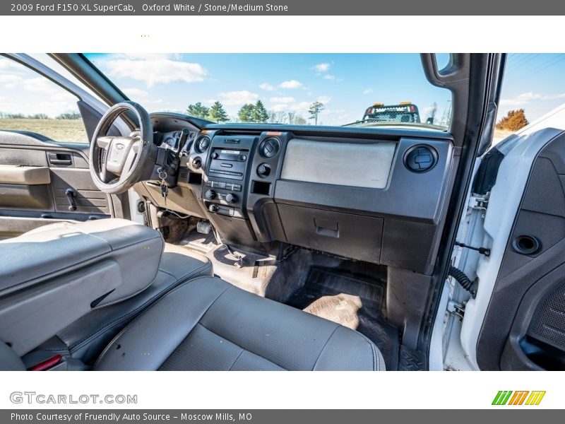 Oxford White / Stone/Medium Stone 2009 Ford F150 XL SuperCab