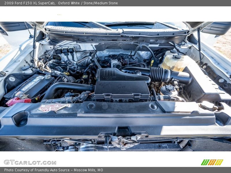 Oxford White / Stone/Medium Stone 2009 Ford F150 XL SuperCab