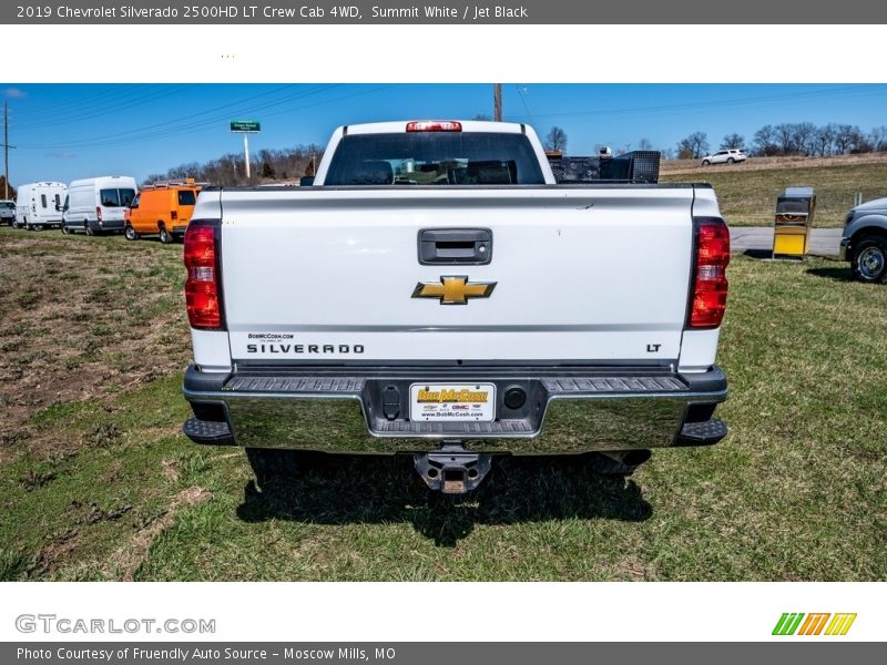 Summit White / Jet Black 2019 Chevrolet Silverado 2500HD LT Crew Cab 4WD