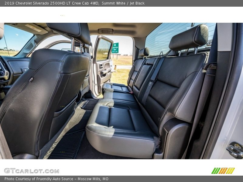 Summit White / Jet Black 2019 Chevrolet Silverado 2500HD LT Crew Cab 4WD
