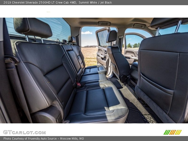 Summit White / Jet Black 2019 Chevrolet Silverado 2500HD LT Crew Cab 4WD