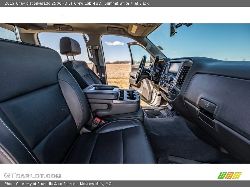 Summit White / Jet Black 2019 Chevrolet Silverado 2500HD LT Crew Cab 4WD