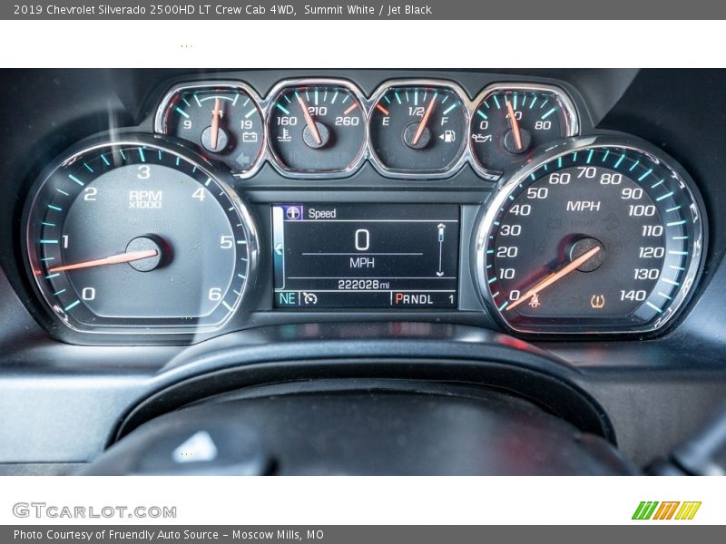 Summit White / Jet Black 2019 Chevrolet Silverado 2500HD LT Crew Cab 4WD