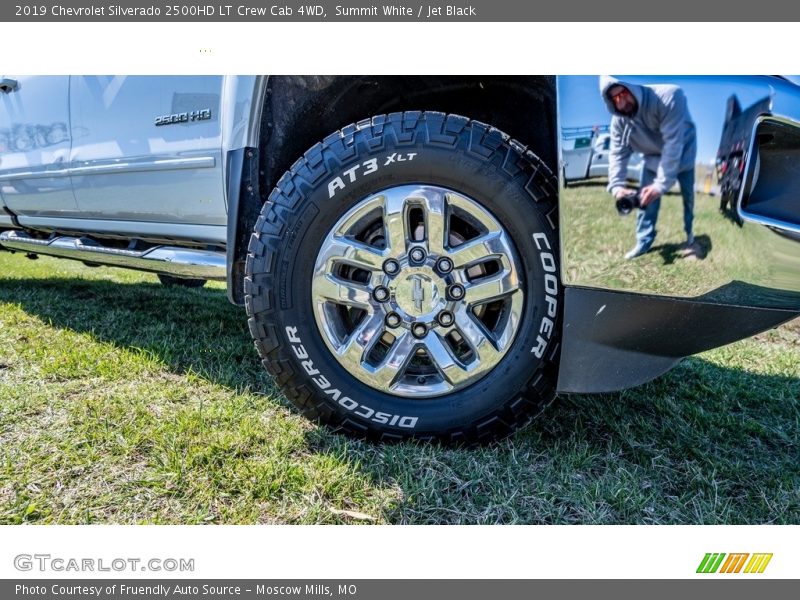 Summit White / Jet Black 2019 Chevrolet Silverado 2500HD LT Crew Cab 4WD