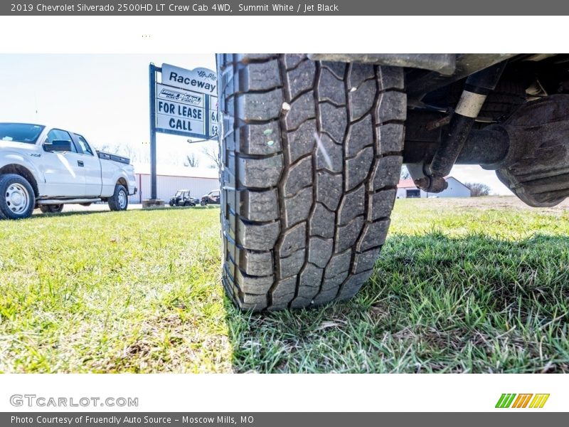 Summit White / Jet Black 2019 Chevrolet Silverado 2500HD LT Crew Cab 4WD