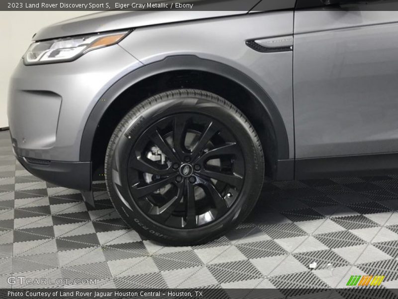 Eiger Gray Metallic / Ebony 2023 Land Rover Discovery Sport S