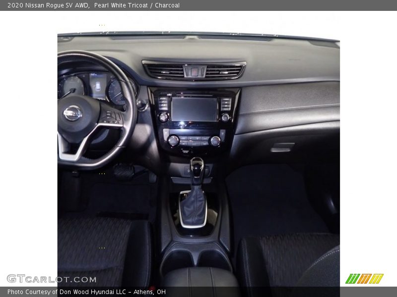Pearl White Tricoat / Charcoal 2020 Nissan Rogue SV AWD