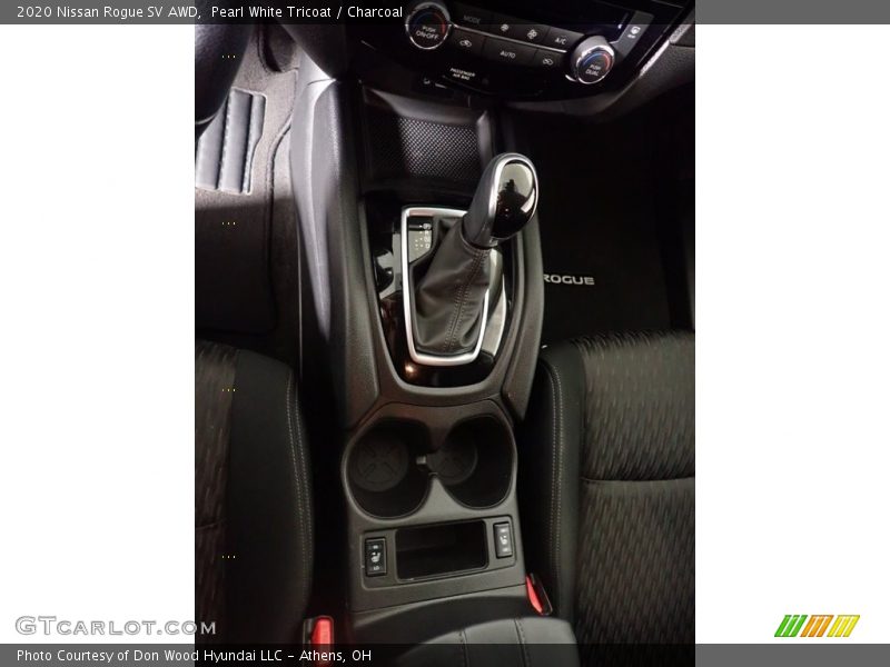 Pearl White Tricoat / Charcoal 2020 Nissan Rogue SV AWD