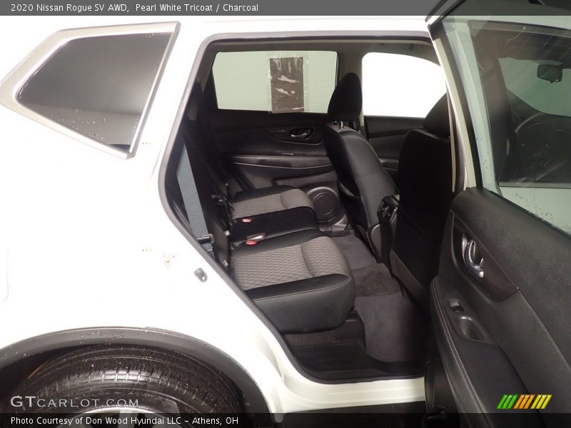 Pearl White Tricoat / Charcoal 2020 Nissan Rogue SV AWD
