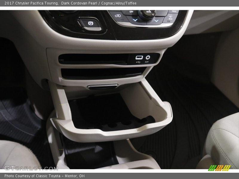 Dark Cordovan Pearl / Cognac/Alloy/Toffee 2017 Chrysler Pacifica Touring