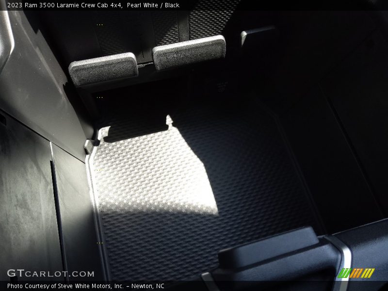 Pearl White / Black 2023 Ram 3500 Laramie Crew Cab 4x4