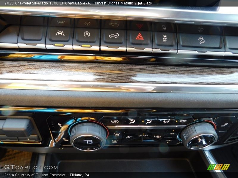 Controls of 2023 Silverado 1500 LT Crew Cab 4x4