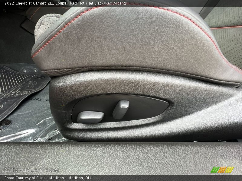 Front Seat of 2022 Camaro ZL1 Coupe