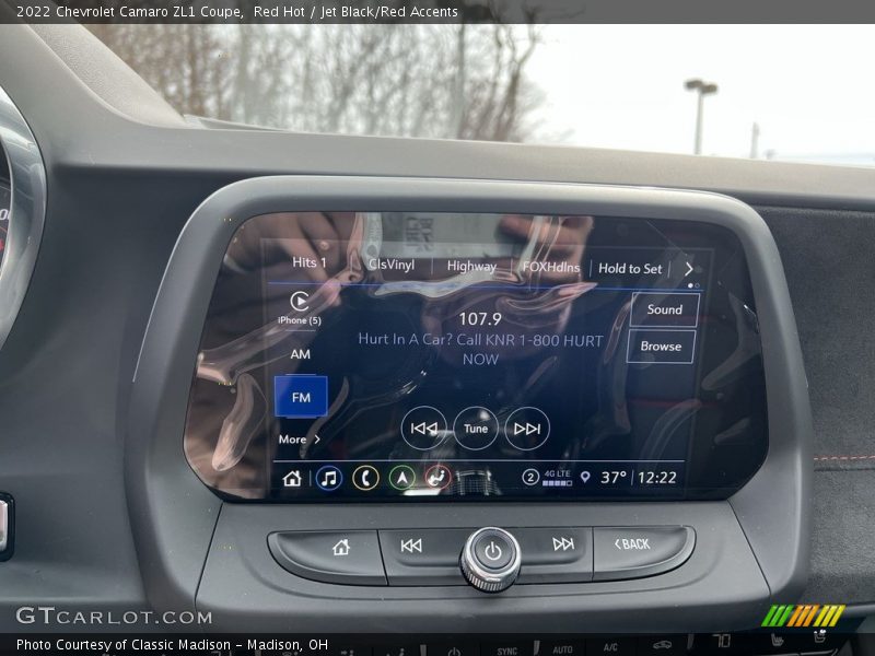 Controls of 2022 Camaro ZL1 Coupe