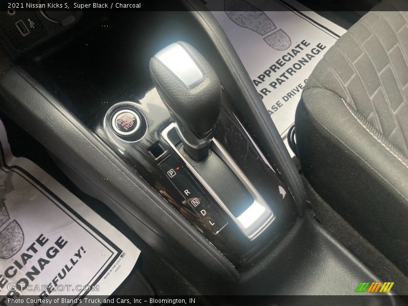  2021 Kicks S Xtronic CVT Automatic Shifter