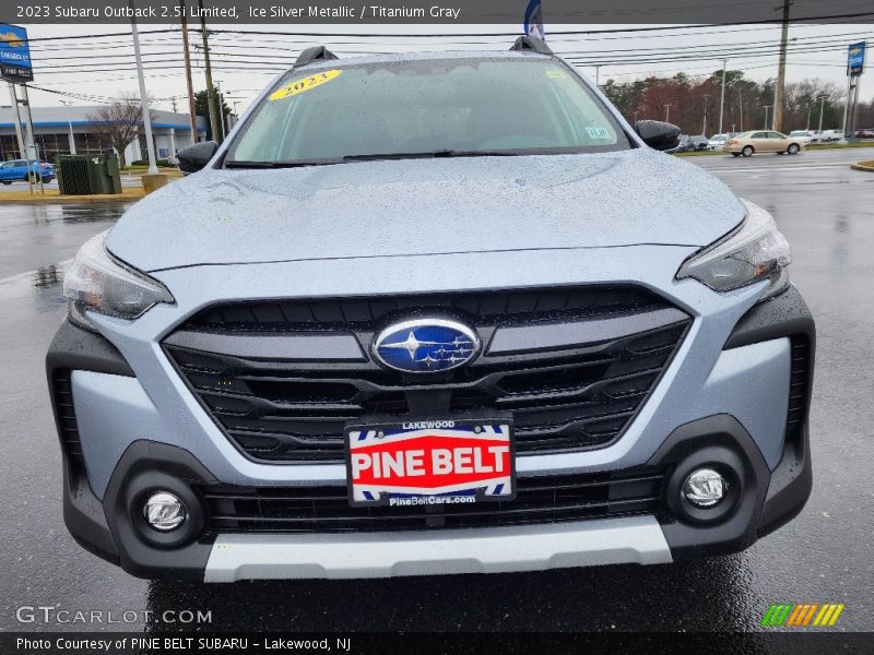 Ice Silver Metallic / Titanium Gray 2023 Subaru Outback 2.5i Limited