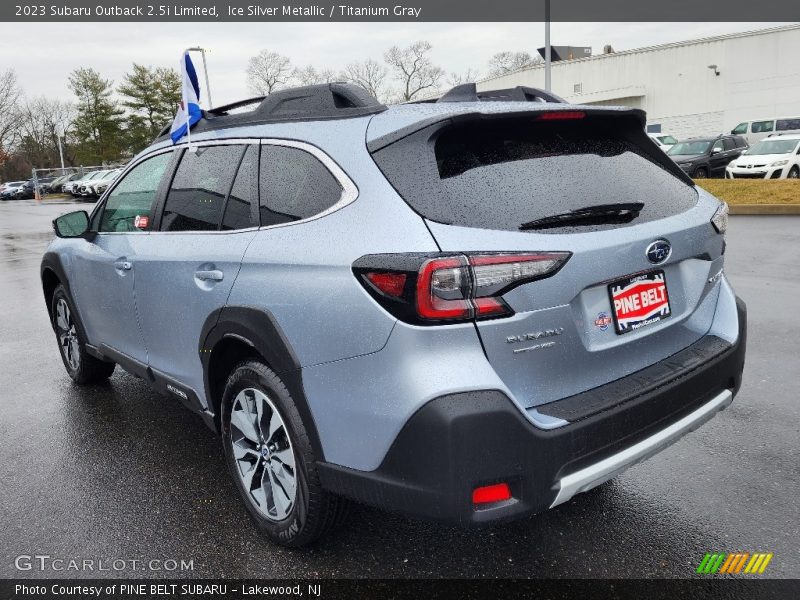 Ice Silver Metallic / Titanium Gray 2023 Subaru Outback 2.5i Limited
