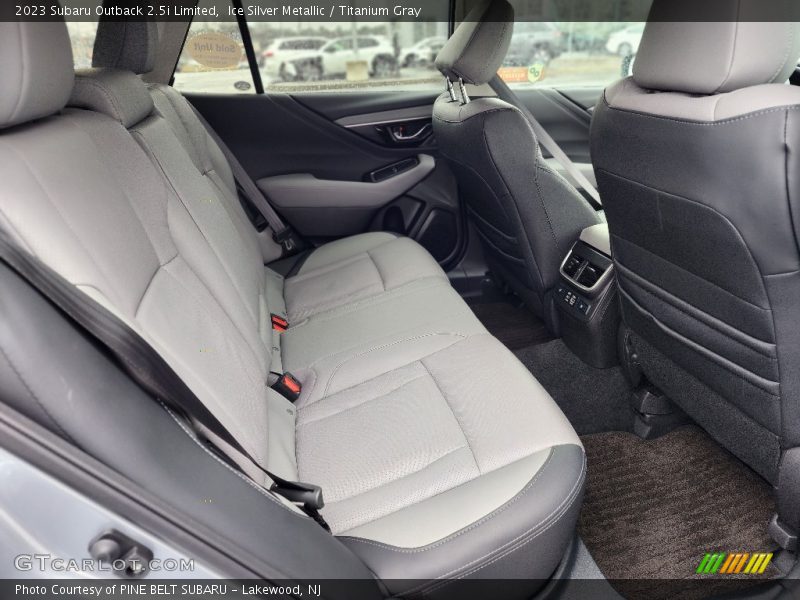 Ice Silver Metallic / Titanium Gray 2023 Subaru Outback 2.5i Limited
