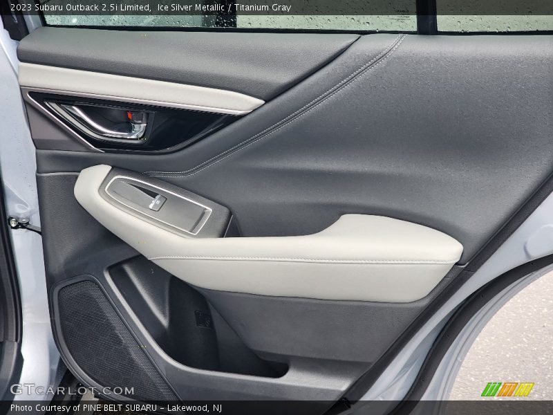 Ice Silver Metallic / Titanium Gray 2023 Subaru Outback 2.5i Limited
