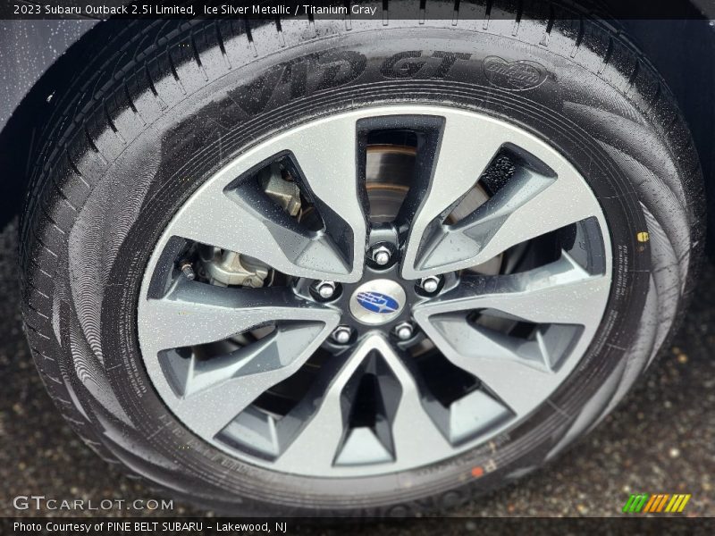 Ice Silver Metallic / Titanium Gray 2023 Subaru Outback 2.5i Limited