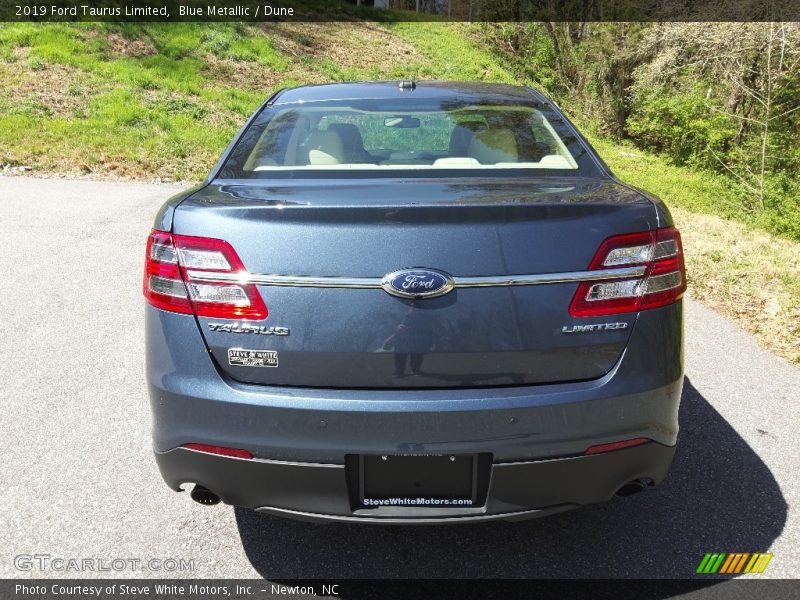 Blue Metallic / Dune 2019 Ford Taurus Limited