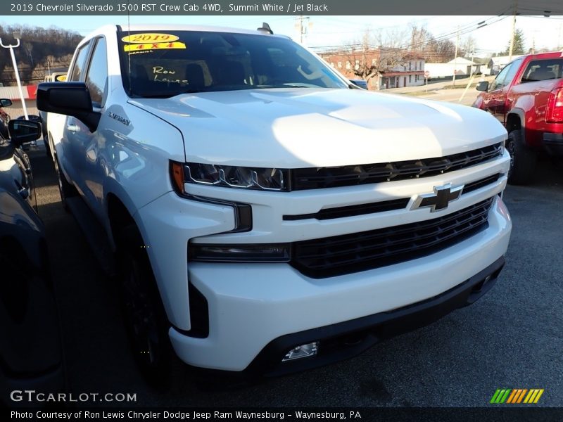 Summit White / Jet Black 2019 Chevrolet Silverado 1500 RST Crew Cab 4WD