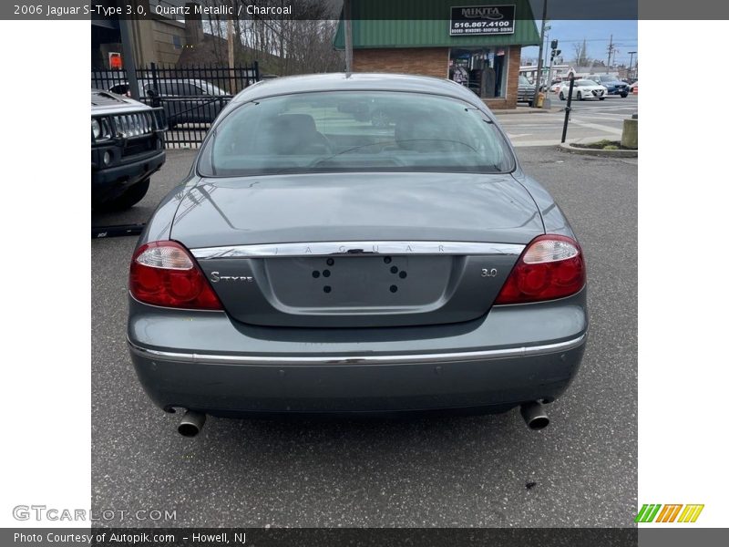 Quartz Metallic / Charcoal 2006 Jaguar S-Type 3.0