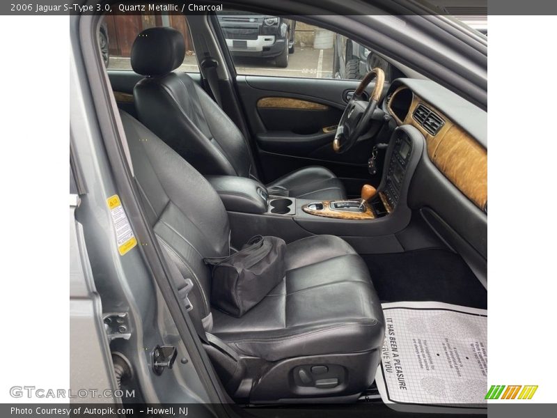 Quartz Metallic / Charcoal 2006 Jaguar S-Type 3.0