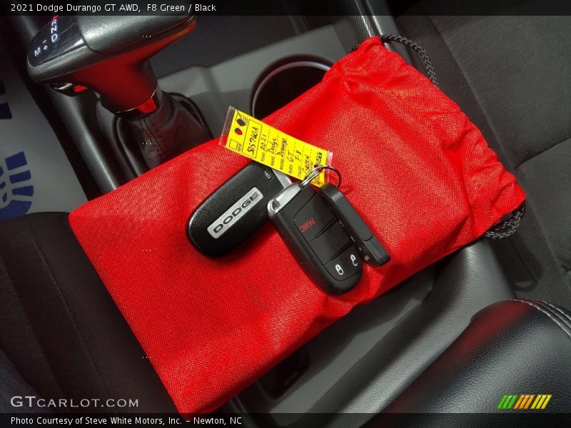 Keys of 2021 Durango GT AWD
