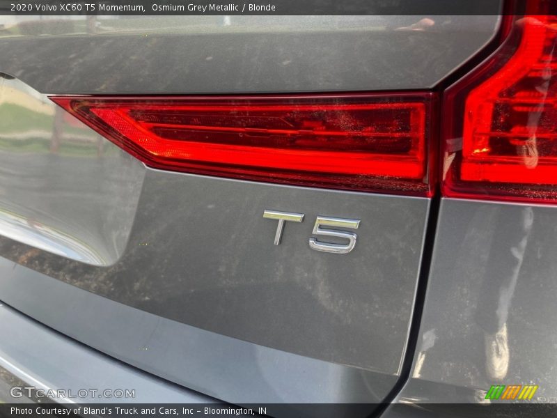 Osmium Grey Metallic / Blonde 2020 Volvo XC60 T5 Momentum
