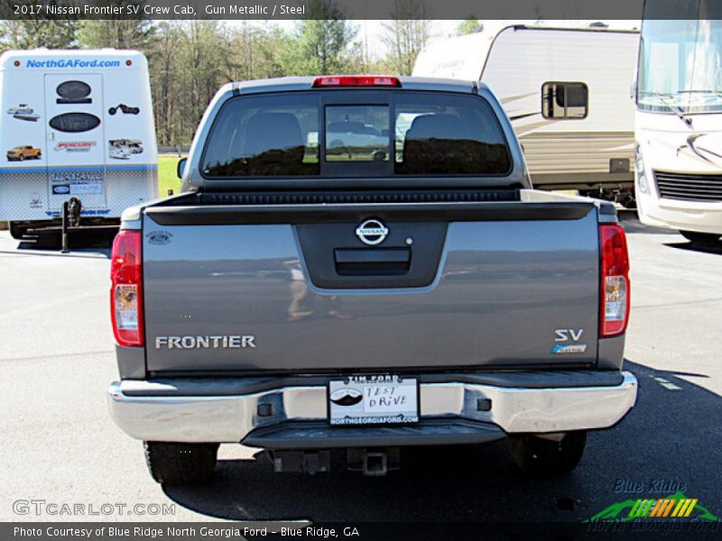 Gun Metallic / Steel 2017 Nissan Frontier SV Crew Cab