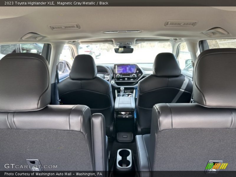 Magnetic Gray Metallic / Black 2023 Toyota Highlander XLE