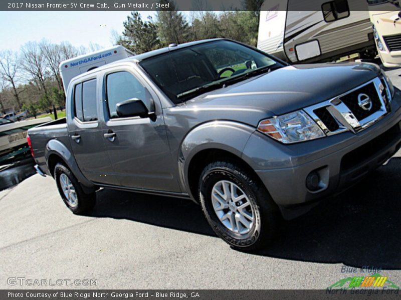 Gun Metallic / Steel 2017 Nissan Frontier SV Crew Cab