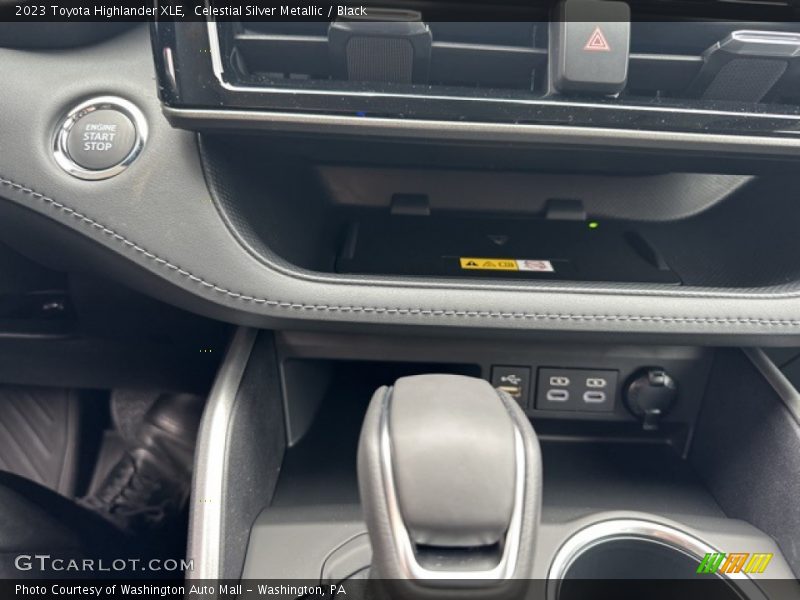 Celestial Silver Metallic / Black 2023 Toyota Highlander XLE