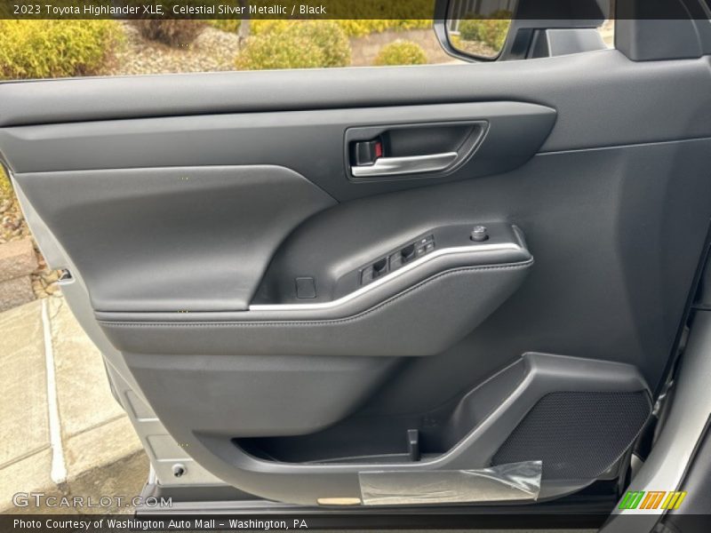 Celestial Silver Metallic / Black 2023 Toyota Highlander XLE