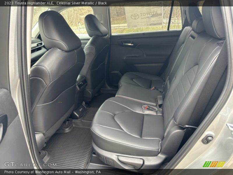 Celestial Silver Metallic / Black 2023 Toyota Highlander XLE