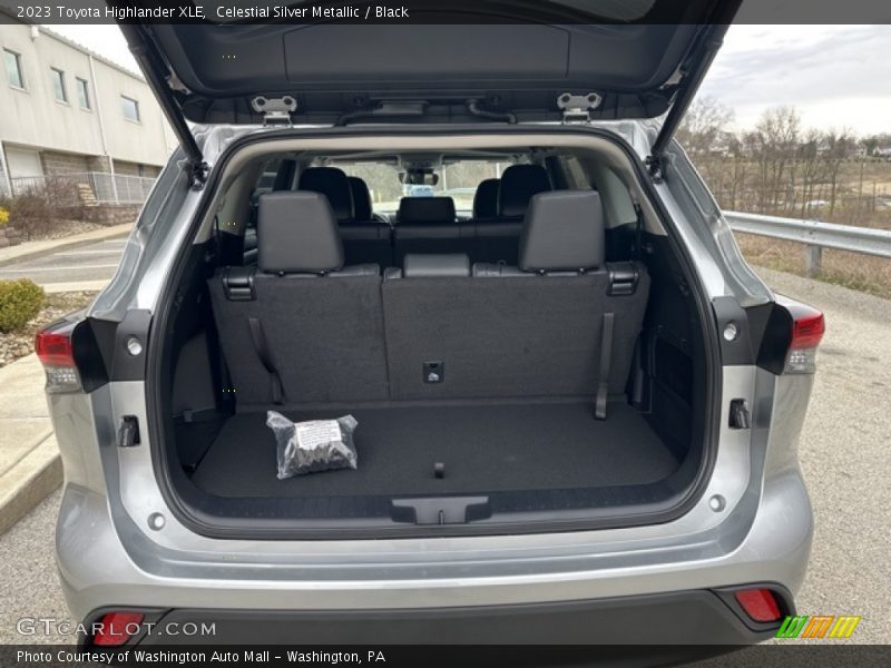 Celestial Silver Metallic / Black 2023 Toyota Highlander XLE