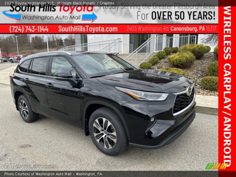 Midnight Black Metallic / Graphite 2023 Toyota Highlander XLE