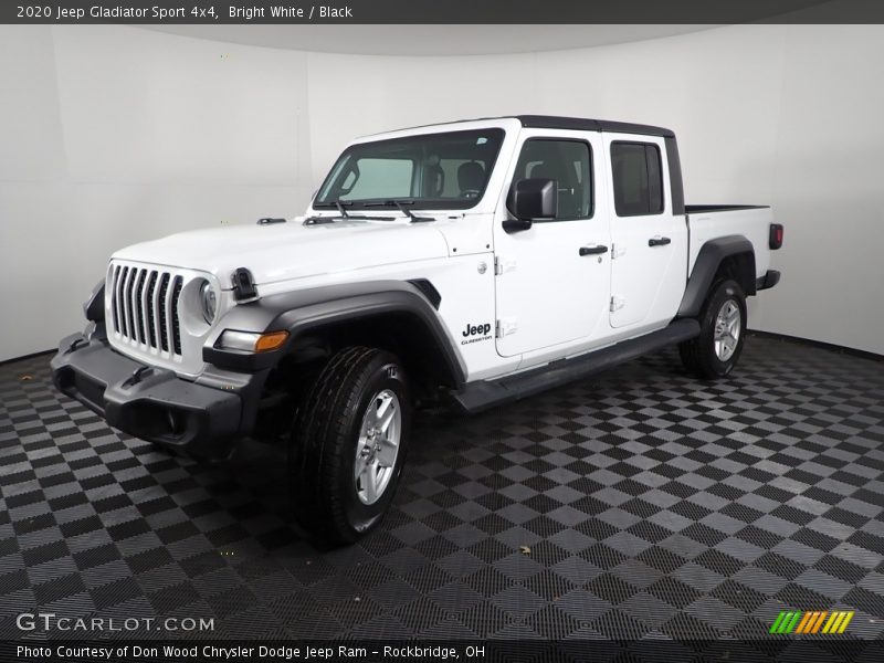 Bright White / Black 2020 Jeep Gladiator Sport 4x4